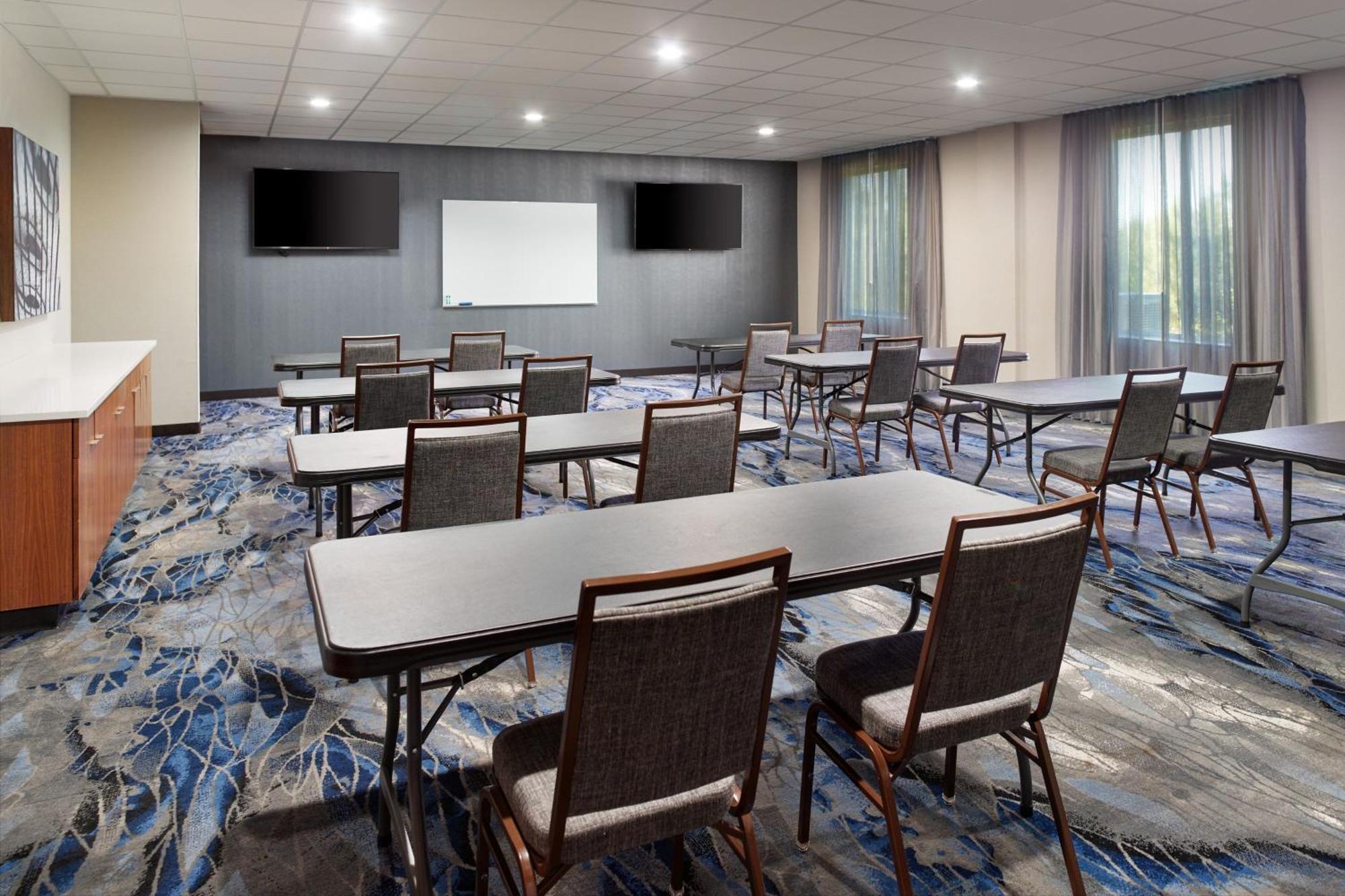 Fairfield Inn & Suites Locust Grove I-75 South Екстер'єр фото